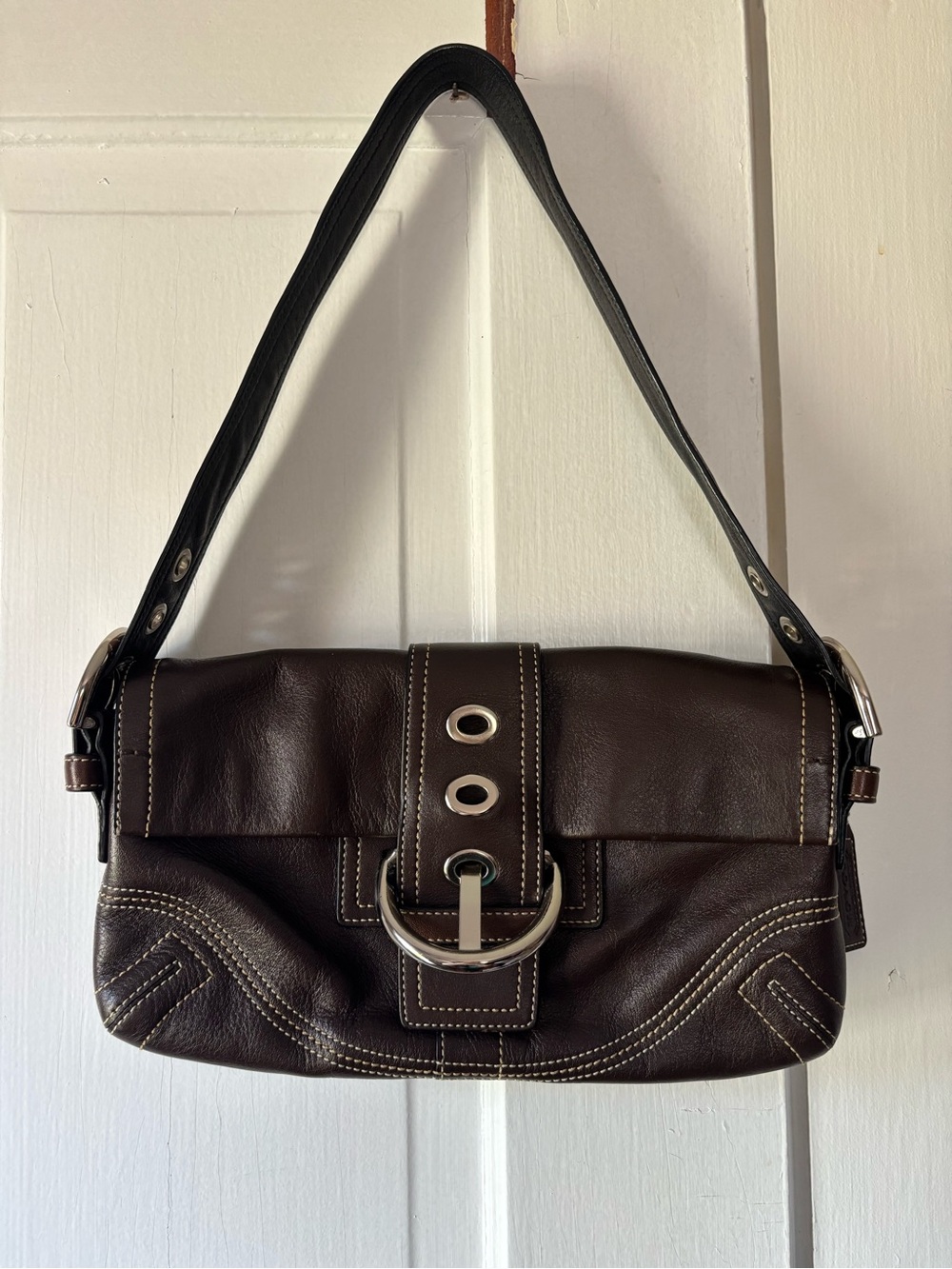 Coach vintage SoHo Baguette Y2K shoulder bag chocolate brown